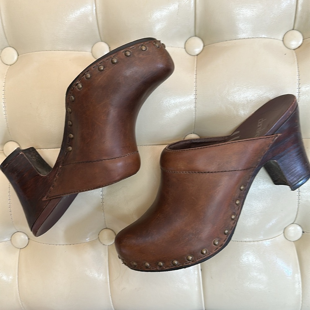 Dansko Brown Genuine Leather Clogs, sz41 - Picture 3 of 11